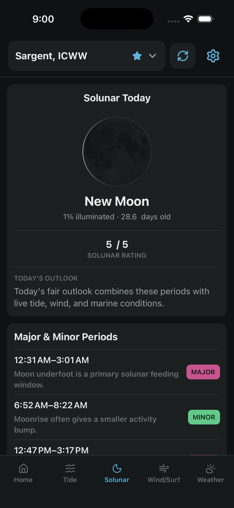 Coastal 360 Pro solunar screen showing today's moon phase, a 5 out of 5 solunar rating, and major and minor fishing periods